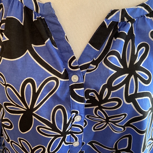 Sassy cotton top in beautiful blue with black & white floral designs. - Picture 2 of 7